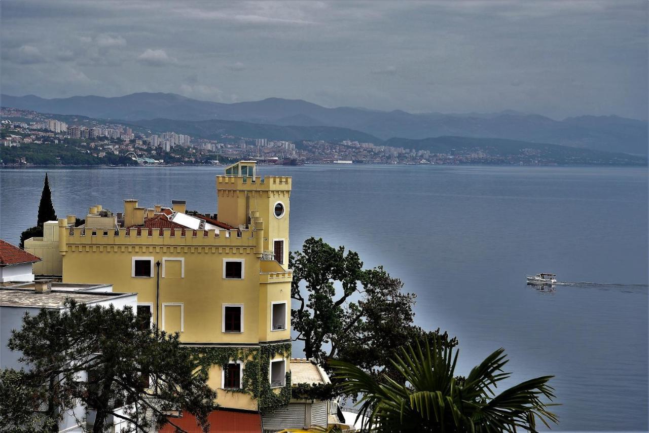 Apartment Zdenka - 100 M From The Beach Opatija Ngoại thất bức ảnh