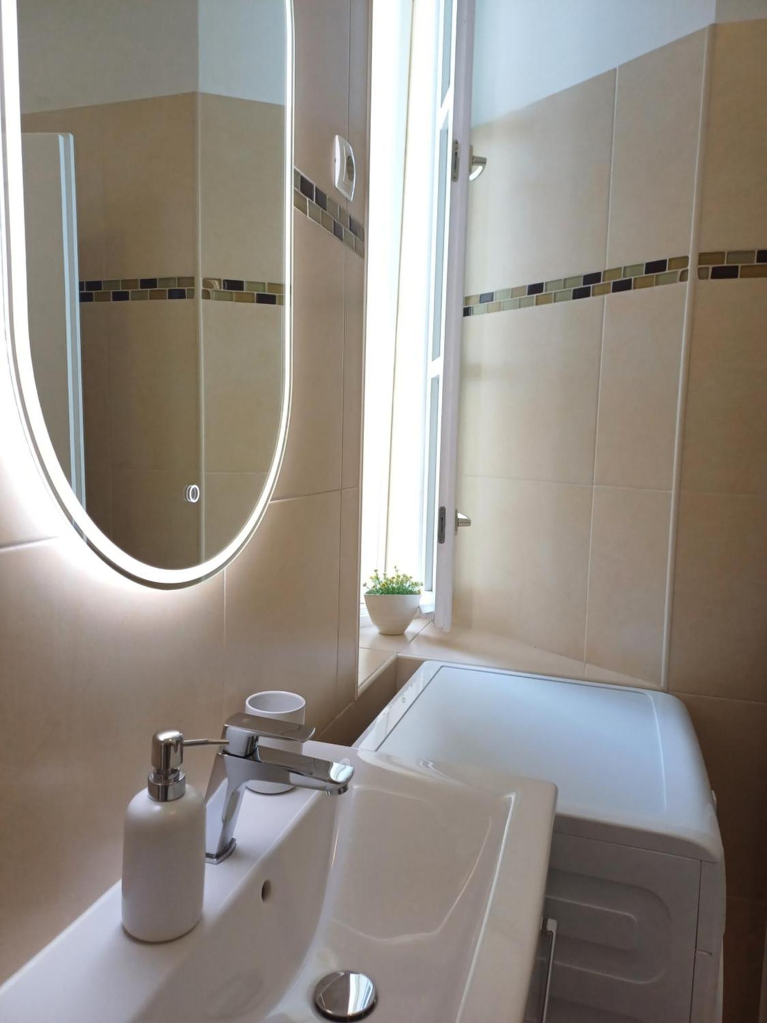 Apartment Zdenka - 100 M From The Beach Opatija Ngoại thất bức ảnh