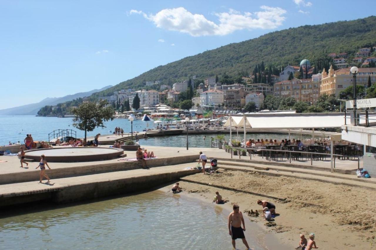 Apartment Zdenka - 100 M From The Beach Opatija Ngoại thất bức ảnh